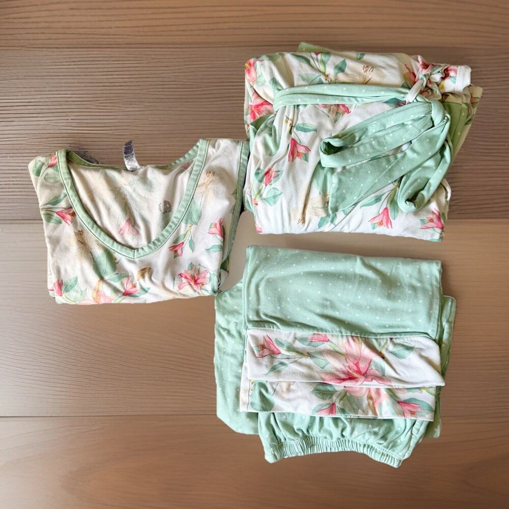 Flora Nikrooz Floral Pajama Lounge Set Robe Tank Pants Cottagecore Romantic Sz M - Picture 3 of 16